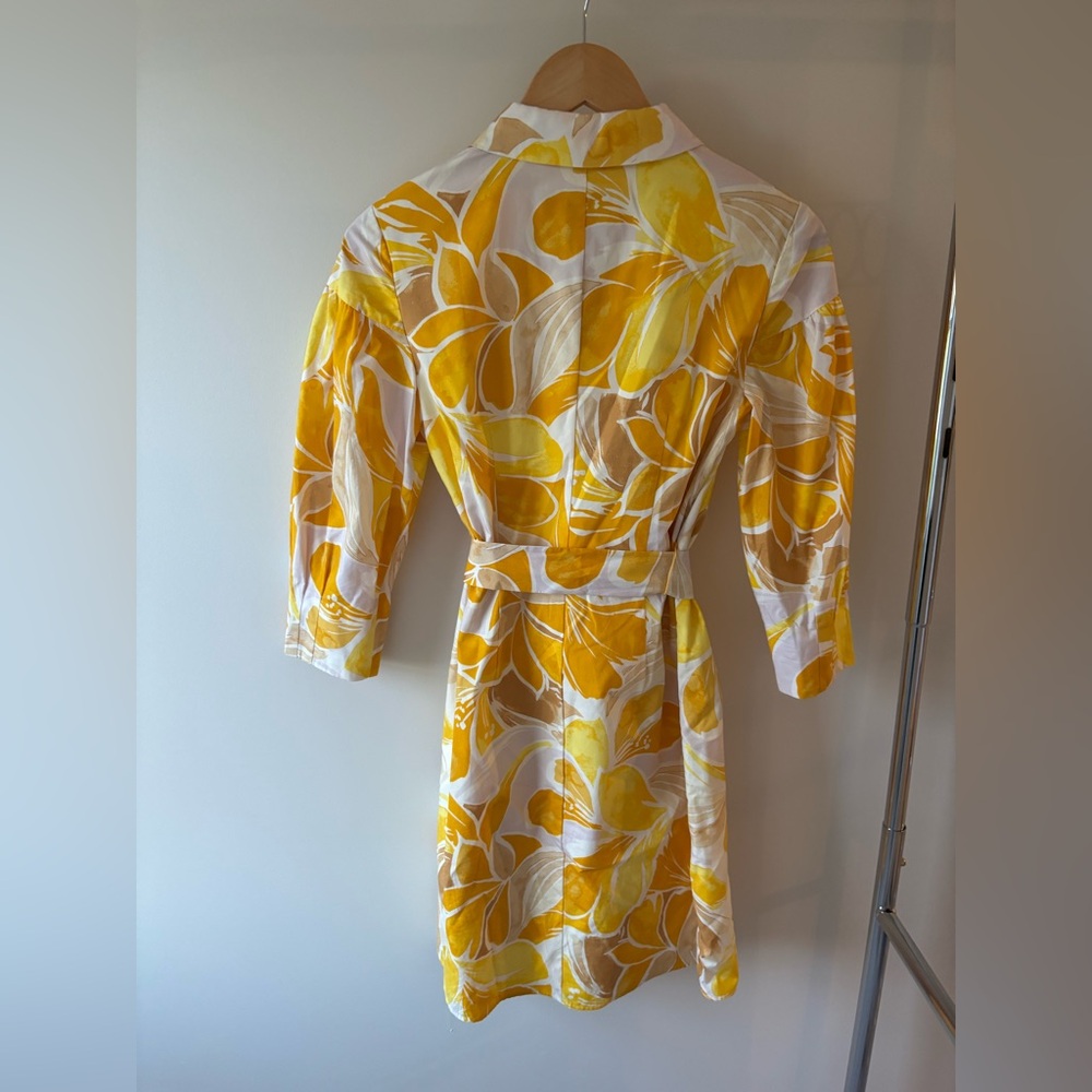 Vince Camuto Yellow & White Floral Shirt Dress with Belt - Picture 3 of 3